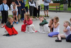 Druženje otrok s stanovalci Centra starejših 7
